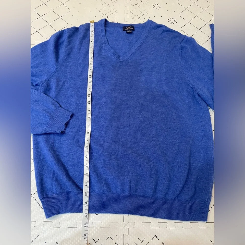 Brooks Brothers Merino wool v neck sweater XL‎